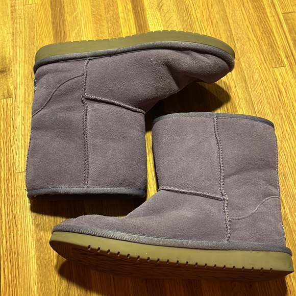 Lavender Koolaburra boots by Ugg - Picture 3 of 6